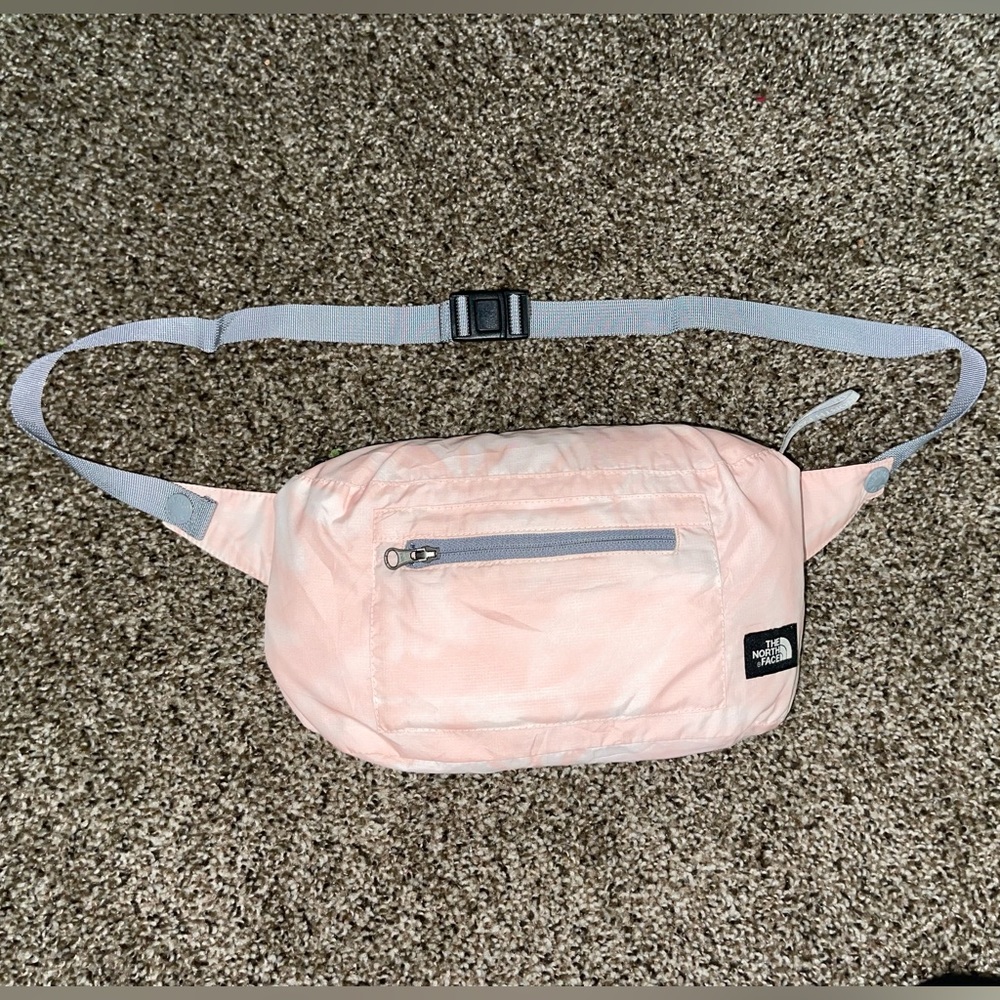 Northface Jacket turns into Fanny Pack